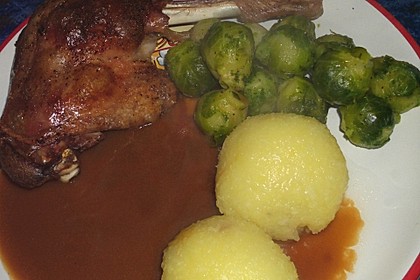 Gänsekeulen im Römertopf 22