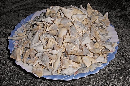 Manti mit Joghurtsauce und Paprikabutter 18