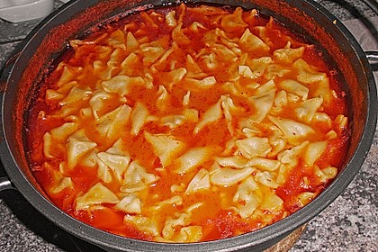 Manti mit Joghurtsauce und Paprikabutter 19