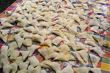 Manti mit Joghurtsauce und Paprikabutter 4