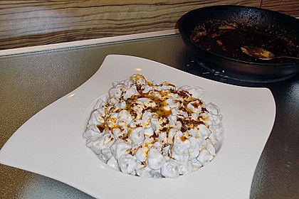 Manti mit Joghurtsauce und Paprikabutter 31