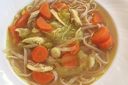 Goldgelbe Hühnersuppe 33