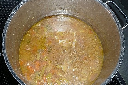 Goldgelbe Hühnersuppe 73