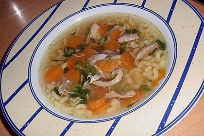 Goldgelbe Hühnersuppe 16