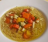 Goldgelbe H&uuml;hnersuppe (Bild)