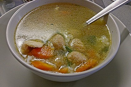 Goldgelbe Hühnersuppe 60