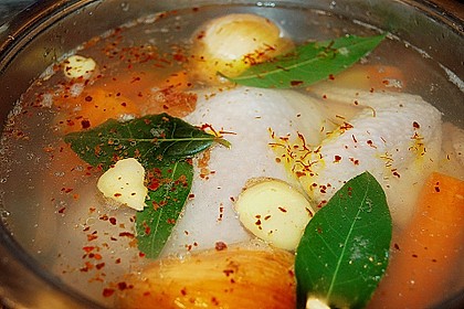 Goldgelbe Hühnersuppe 48