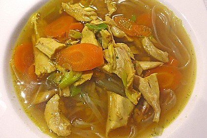 Goldgelbe Hühnersuppe 26