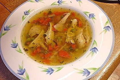 Goldgelbe Hühnersuppe 22
