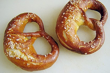 Laugenbrezeln 17
