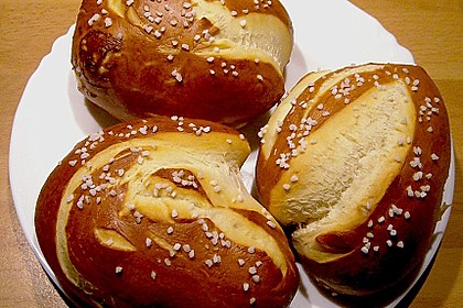 Laugenbrezeln 7