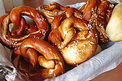 Laugenbrezeln 1