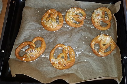 Laugenbrezeln 19