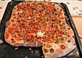 Pizzabrot mit Paprika und Feta