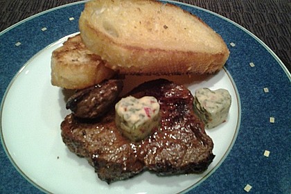 Rindersteaks mit Kräuterrand 2