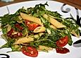 Italienischer Nudelsalat mit Rucola