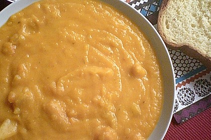 Cremige Kürbissuppe mit Äpfeln, Karotten und Kartoffeln 23
