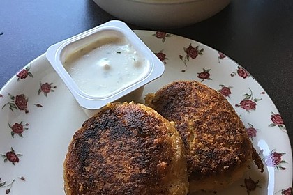 Couscous-Bratlinge mit Käse 23