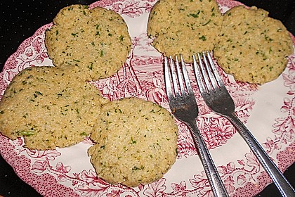 Couscous-Bratlinge mit Käse 56