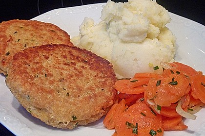 Couscous-Bratlinge mit Käse 11