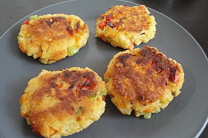 Couscous-Bratlinge mit Käse 41