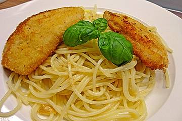 Schweinefilet in Parmesanpanade mit Zitronenspaghetti