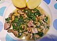 Schweinegeschnetzeltes mit Spinat und wei&szlig;en Bohnen