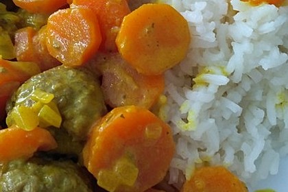 Hackbällchen in Möhren-Currysoße 22