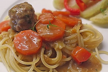Hackbällchen in Möhren-Currysoße 14