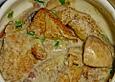 Champignons mit Toast &uuml;berbacken in Suppentassen