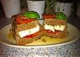 Hackbraten mit Feta und Tomaten