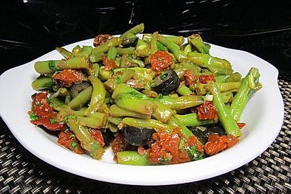 Grüner Bohnensalat mit getrockneten Tomaten 2