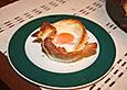 Gebackene Toast-Muffins mit Ei und Speck