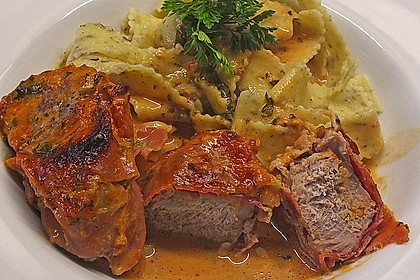 Schweinefilets mit Bacon und Tomatensahnesoße überbacken 1