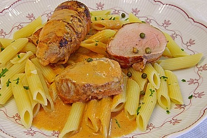 Schweinefilets mit Bacon und Tomatensahnesoße überbacken 4