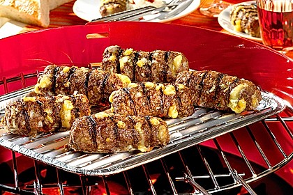 Hackfleischr&ouml;llchen vom Grill