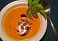 K&uuml;rbissuppe mit Basilikum