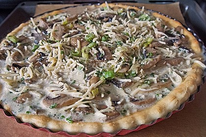 Champignontarte mit Emmentaler 8