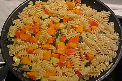 Nudeln mit Butternut- oder Hokkaido-Kürbis 8