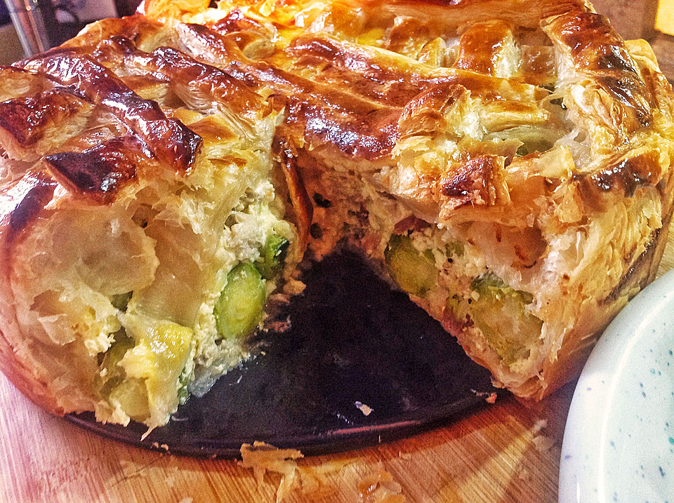 Rosenkohltarte mit geräucherter Makrele (Rezept mit Bild) | Chefkoch.de