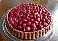 Leichter Biskuit-Kuchen mit Kirschen