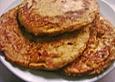 Pfannkuchen mit p&uuml;rierten &Auml;pfeln und roter Peperoni