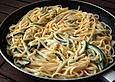 Schnelle Zucchinispagetti