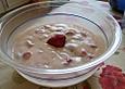 Maizenabrei mit Erdbeeren