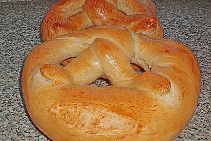 Große Neujahrsbrezel 22