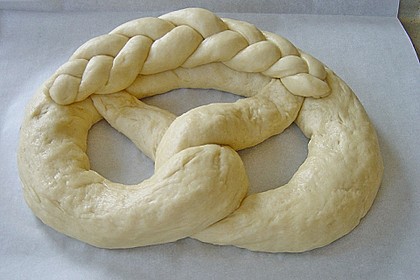 Große Neujahrsbrezel 5