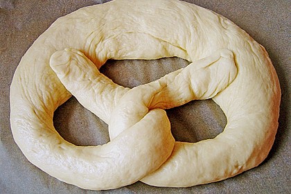 Große Neujahrsbrezel 48