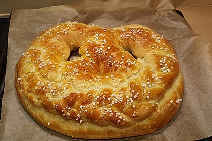 Große Neujahrsbrezel 19