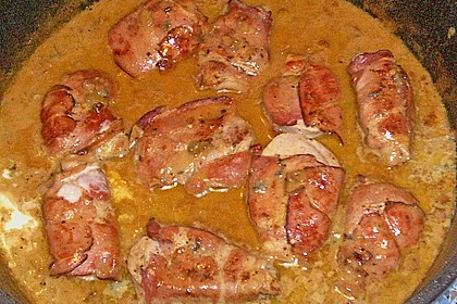 Schweinefilets im Schinkenmantel an Cognacsahne 17