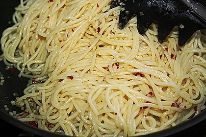 Chili - Spaghetti mit Knoblauch 3